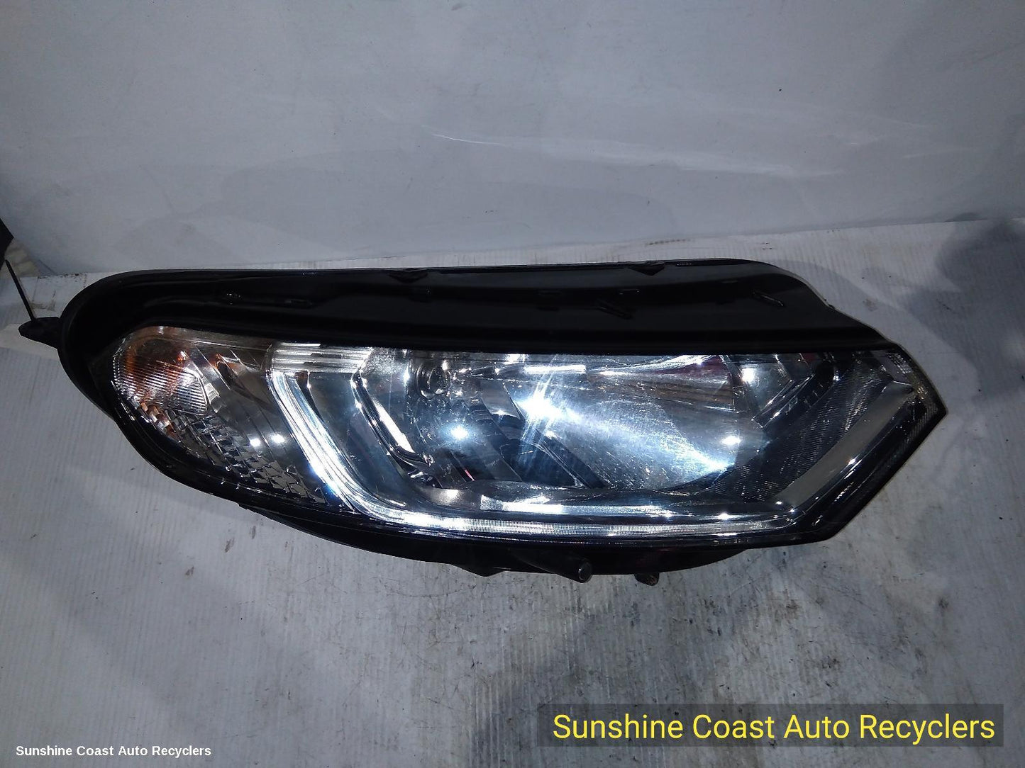2013-2017 Ford Ecosport Right Headlamp