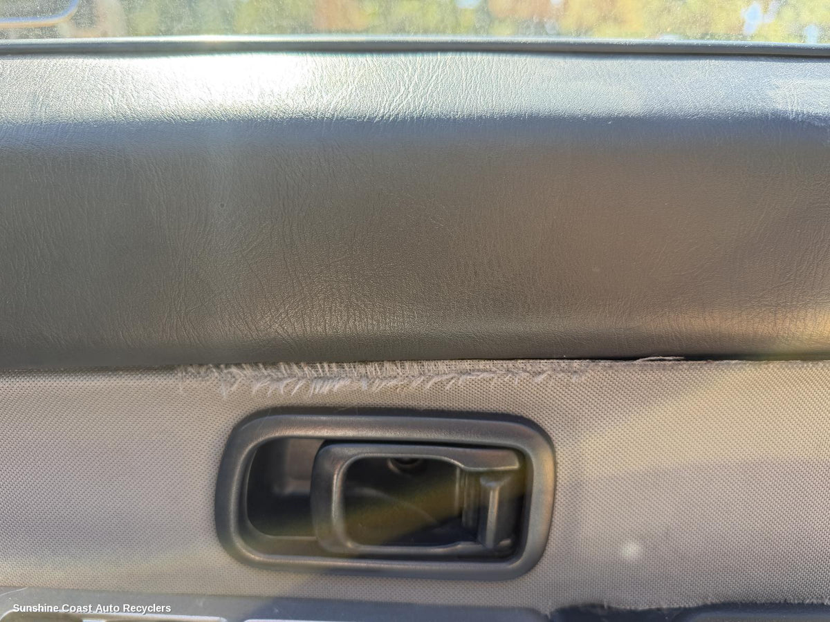 1997-2015 Nissan Navara Door Handle
