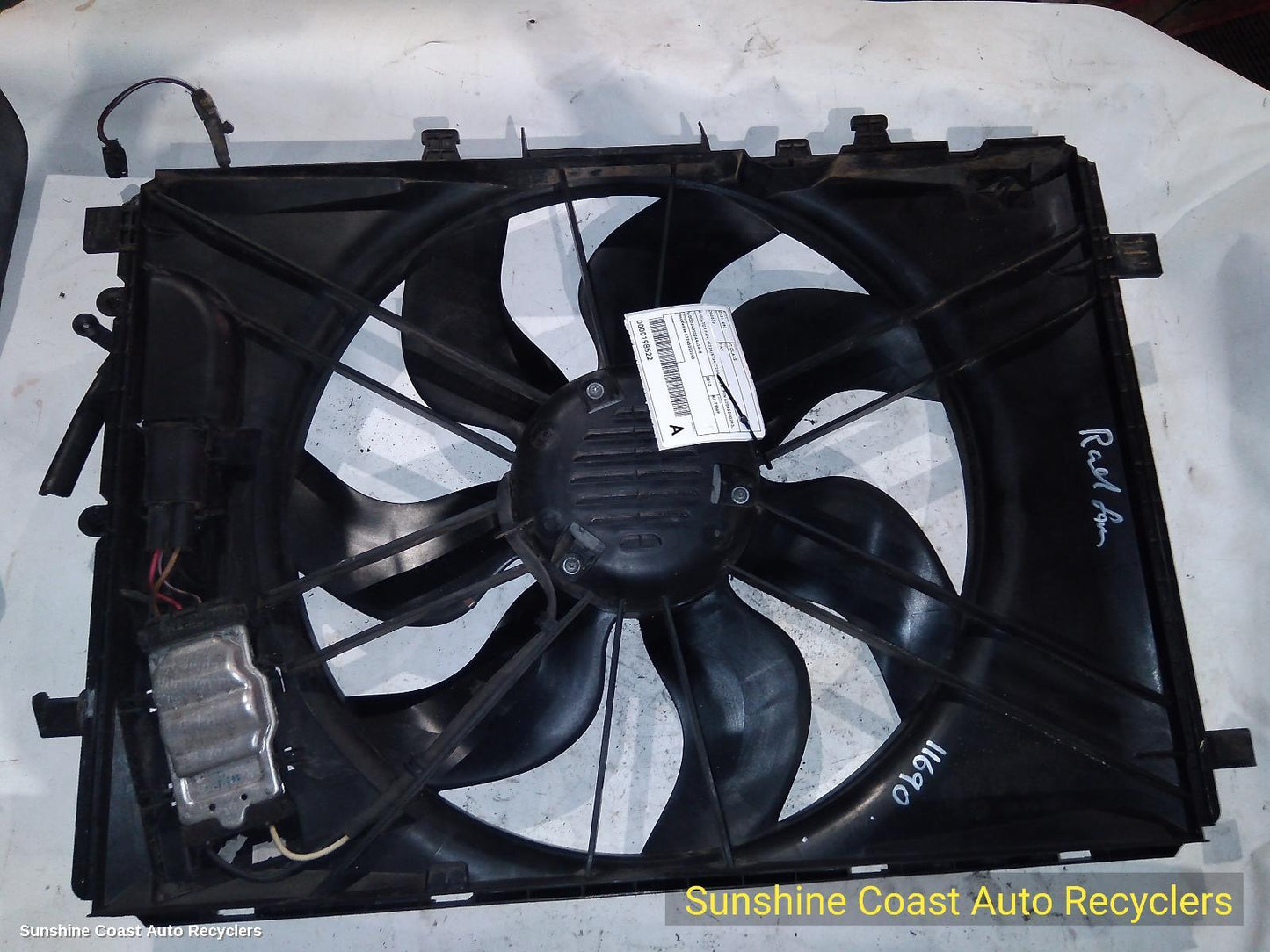 2010 Mercedes C Class Fan