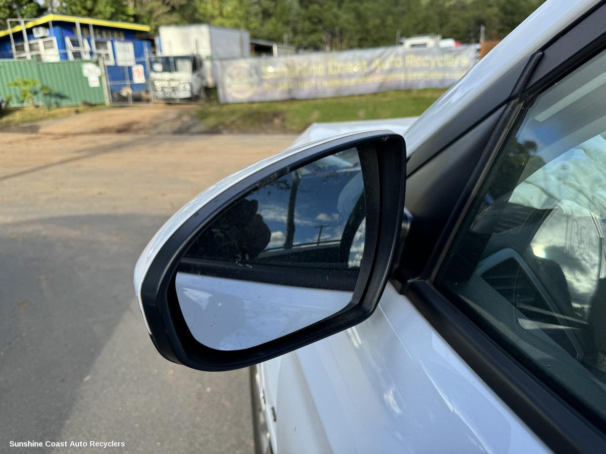2015-2018 Hyundai Tucson Left Door Mirror