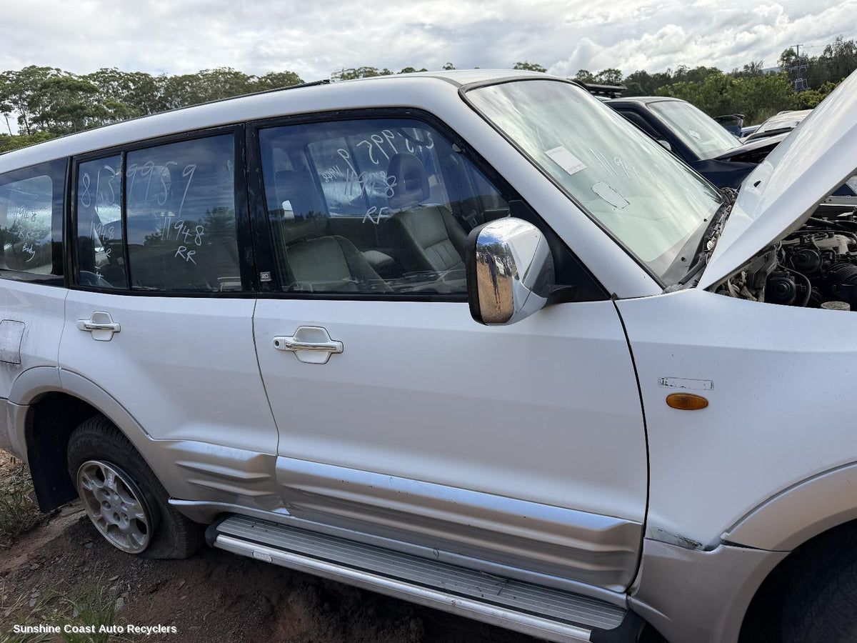 2000-2006 Mitsubishi Pajero Door Handle