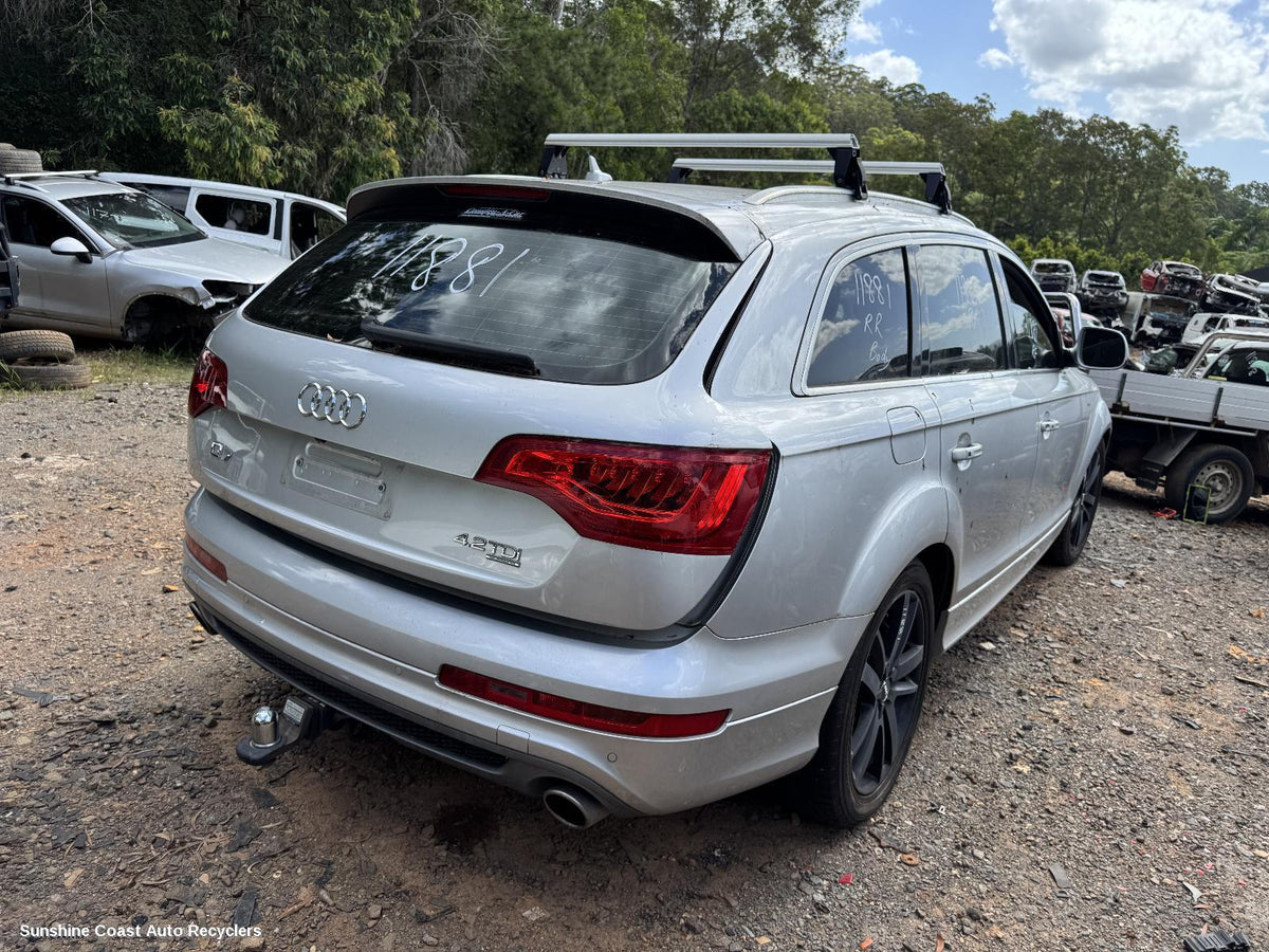 2006-2015 Audi Q7 Right Front Door