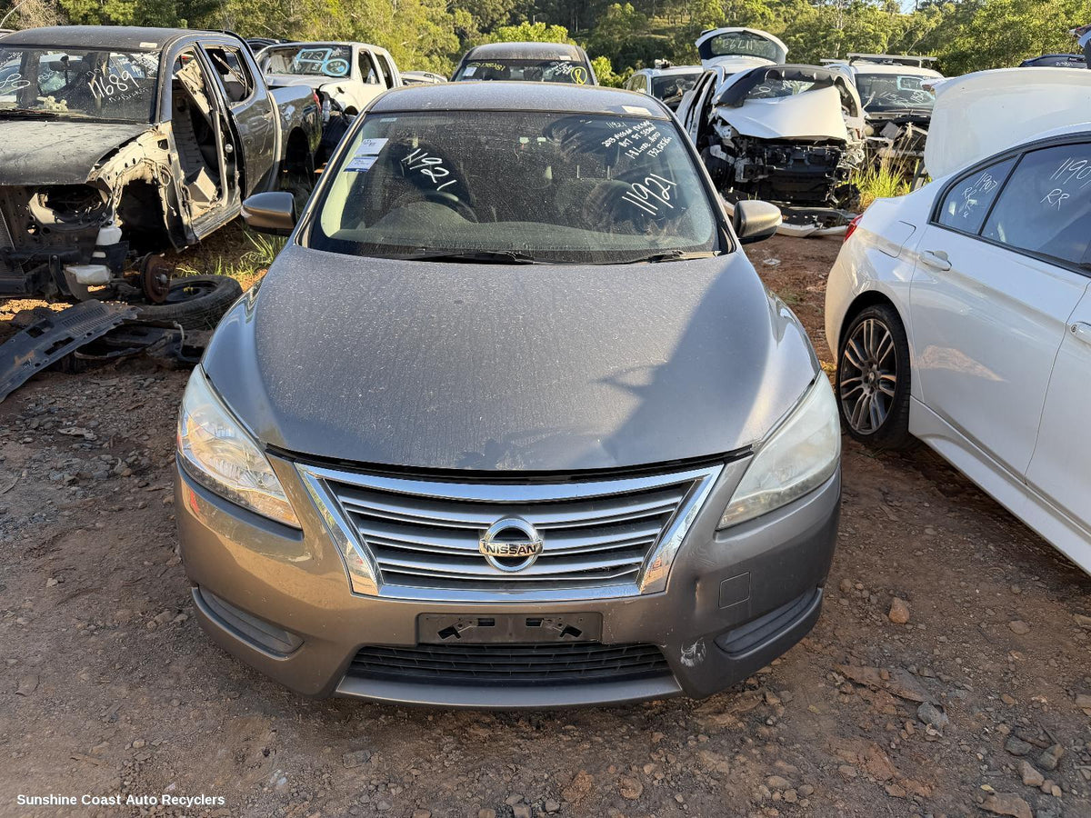 2012-2017 Nissan Pulsar Right Headlamp