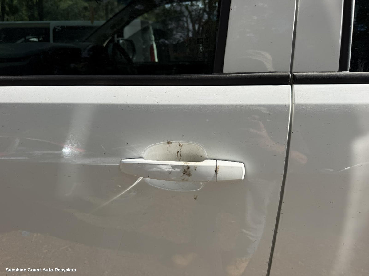 2012-2020 Holden Colorado Door Handle