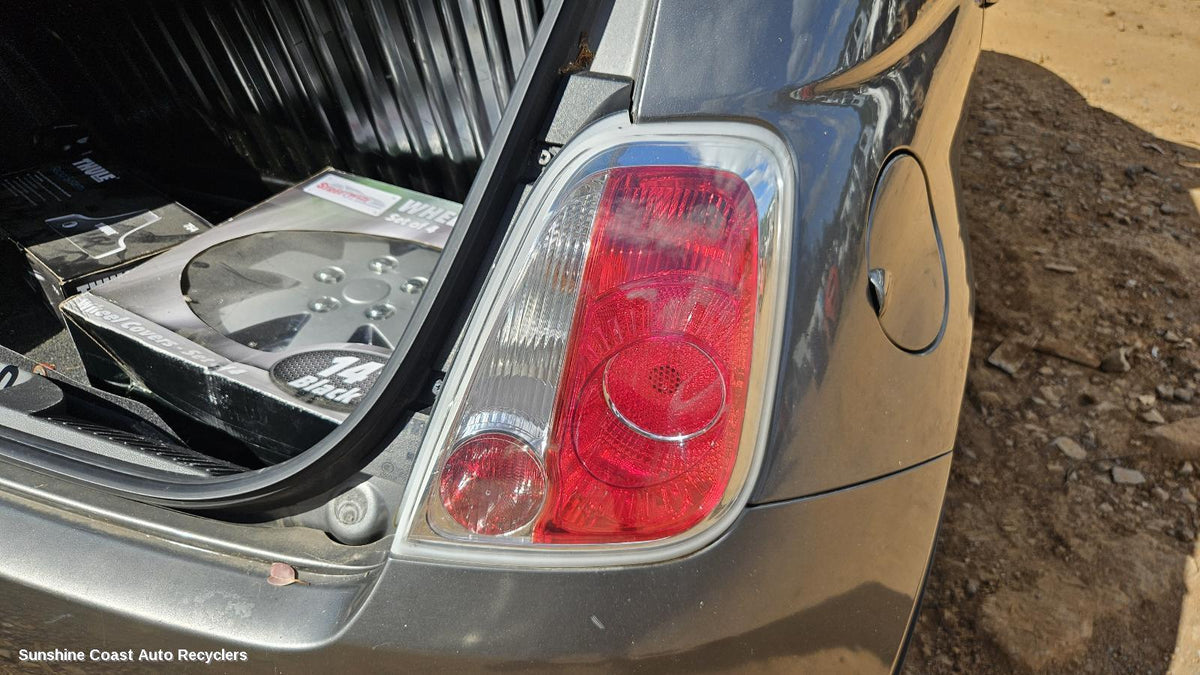 2008-2015 Fiat 500 Right Taillight