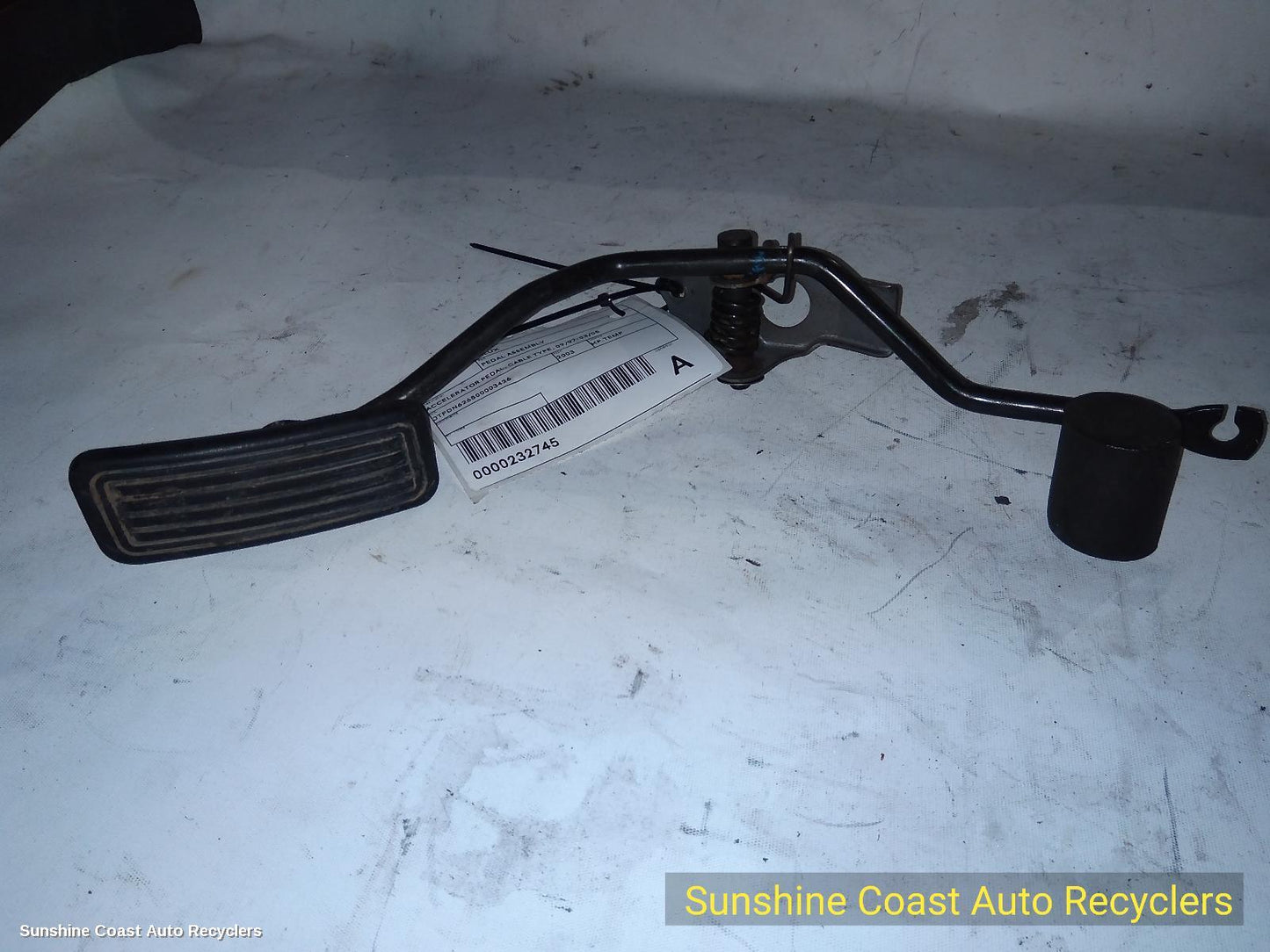 1997-2005 Toyota Hilux Pedal Assembly