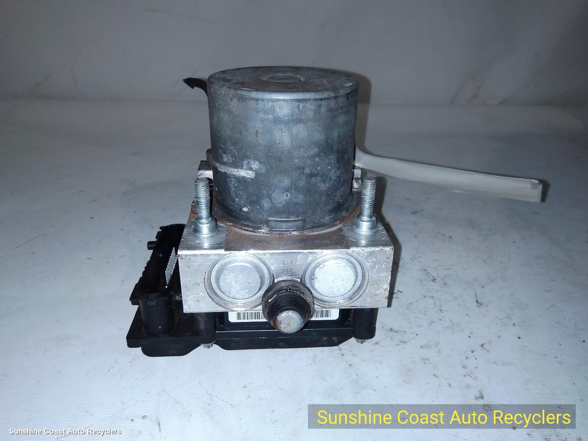 2001-2015 Nissan Navara Abs Pump Modulator
