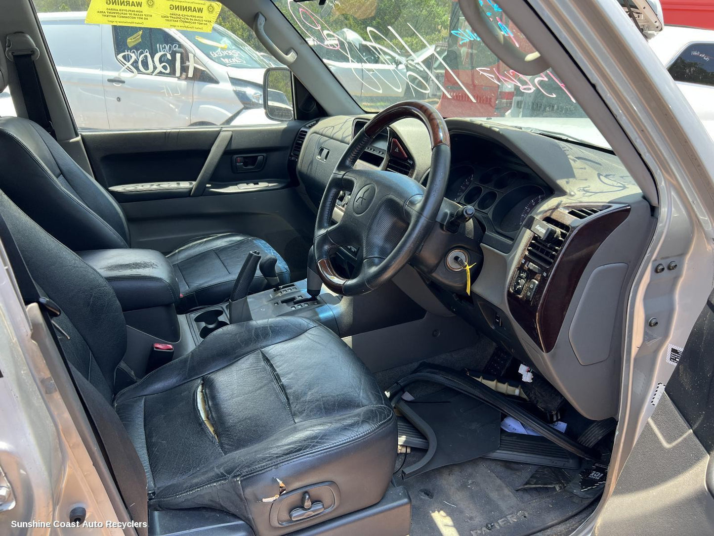 2002 Mitsubishi Pajero Seatbelt Stalk
