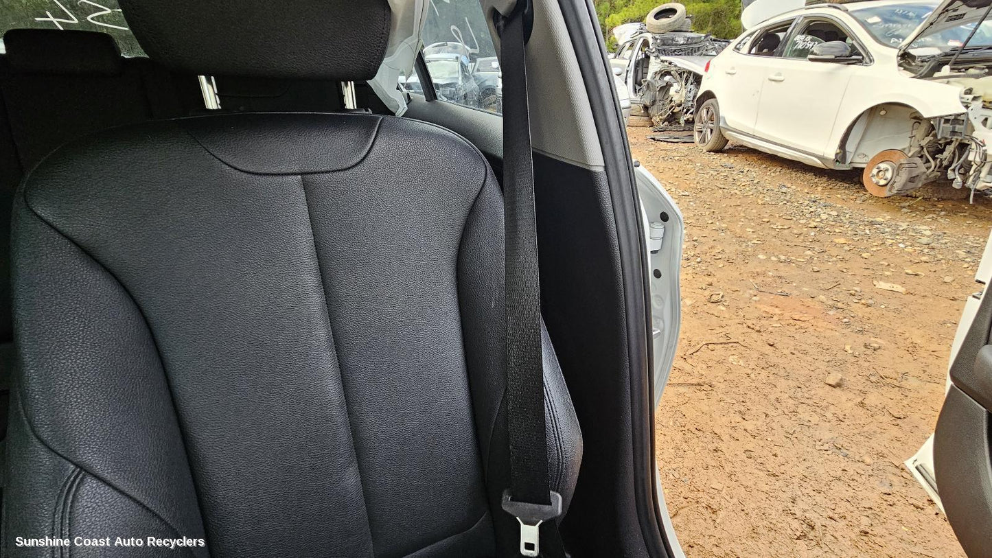 2011-2019 Bmw 1 Series Seatbelt Stalk