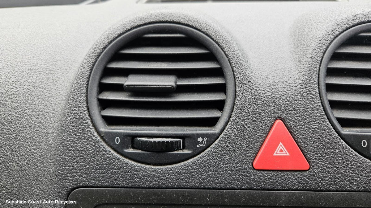 2005-2010 Volkswagen Caddy Misc