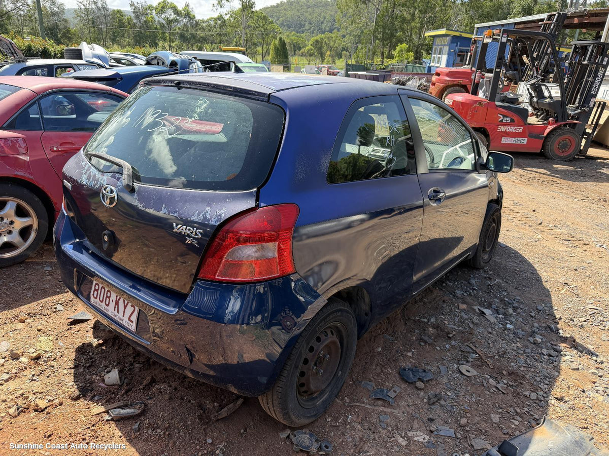 2005-2011 Toyota Yaris Right Door Mirror
