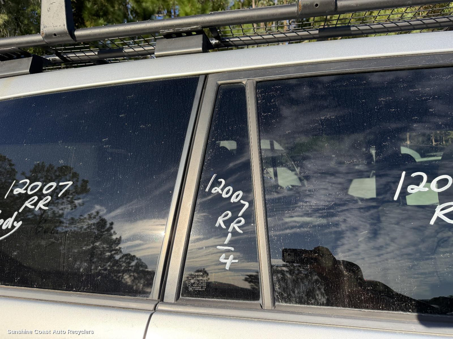 2003-2009 Toyota Prado Right Rear 1 4 Door Glass