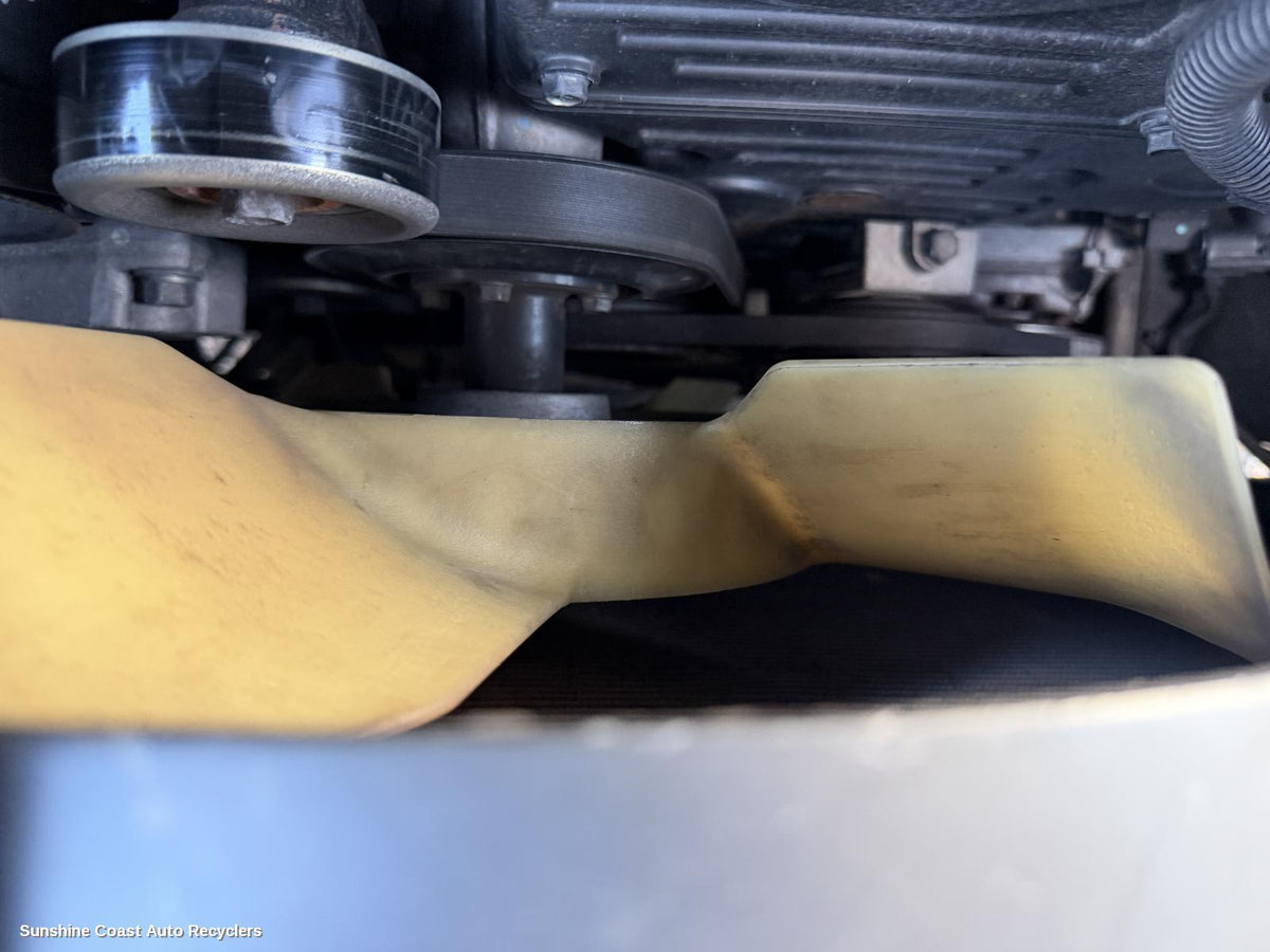 2009-2015 Mitsubishi Challenger Fan