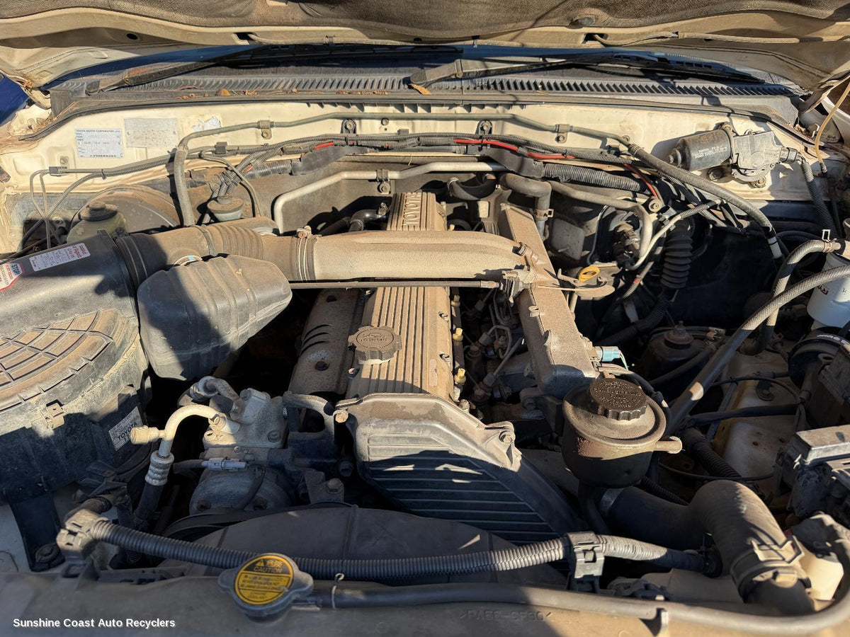 1998-2002 Toyota Landcruiser Engine