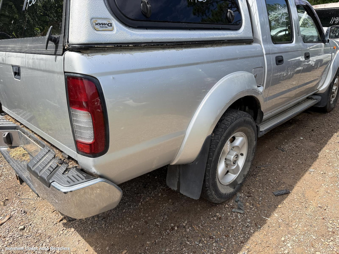2008-2015 Nissan Navara Ute Back