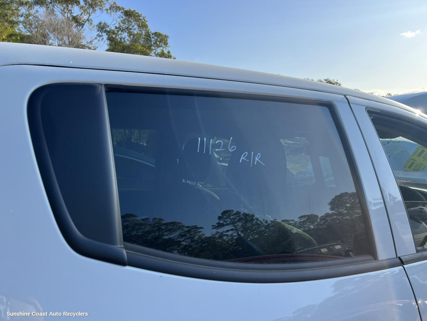2022 Mitsubishi Triton Right Rear Door Window