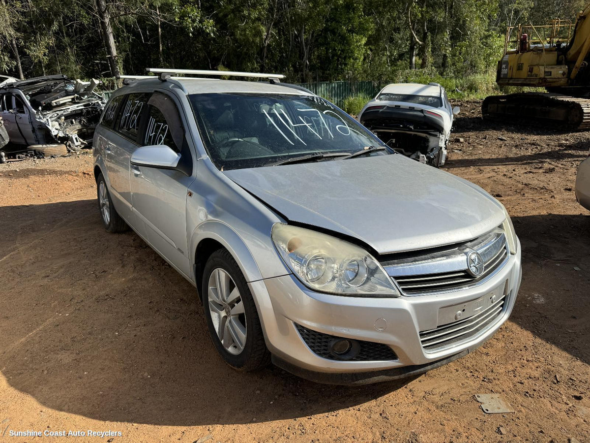 2004-2009 Holden Astra Left Guard