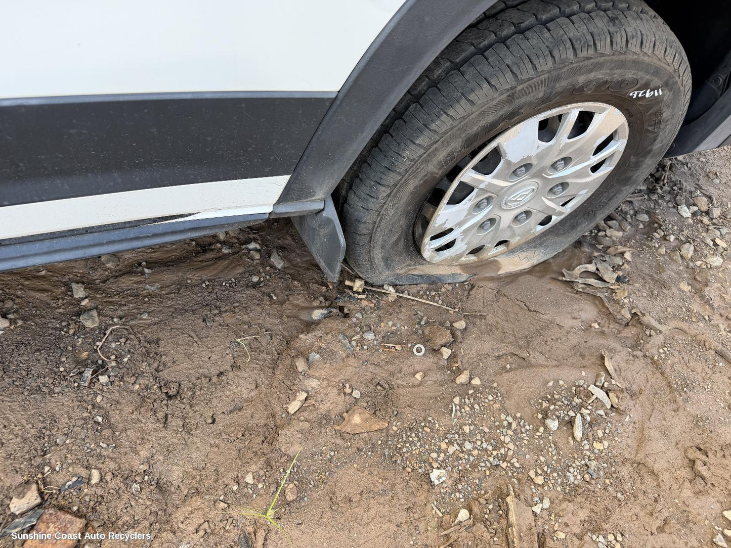 2020-2026 Ldv Deliver 9 Mud Flaps
