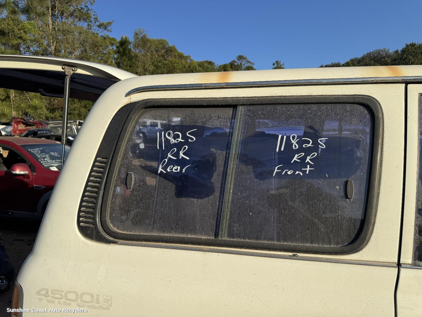 1996 Toyota Landcruiser Right Rear Side Glass