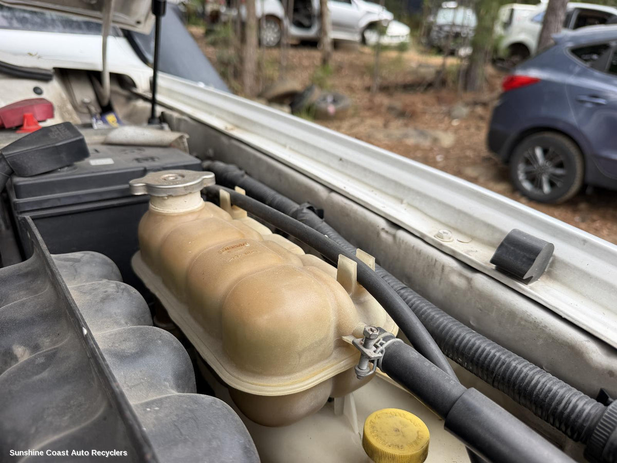 1997-2000 Nissan Patrol Overflow Bottle