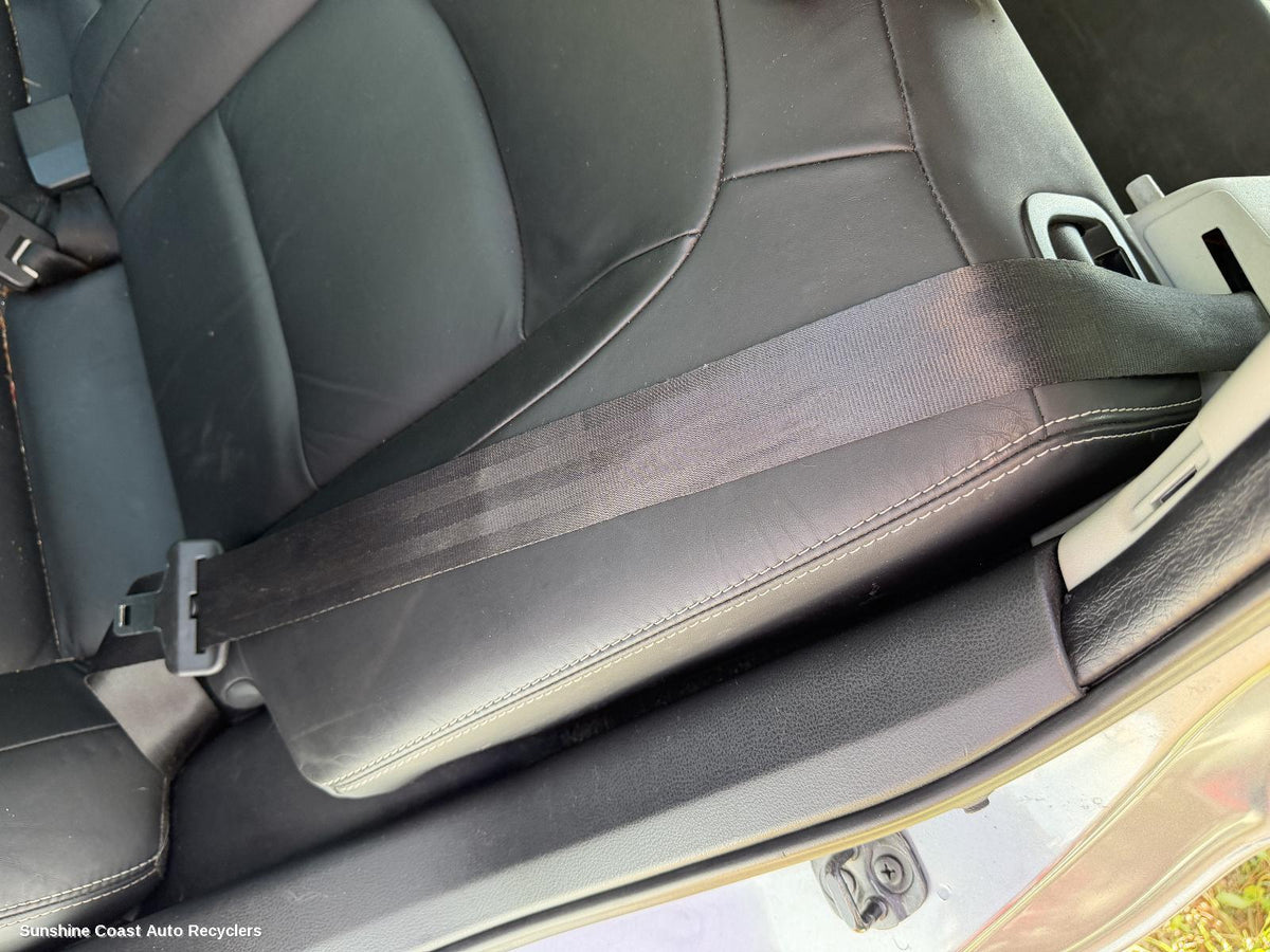 2007-2014 Nissan Dualis Seatbelt Stalk