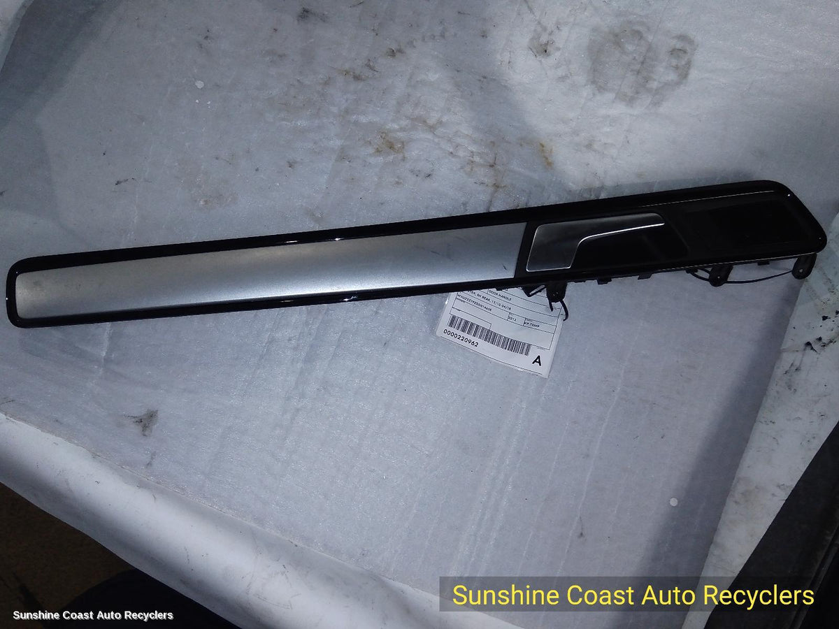 2010-2018 Volkswagen Touareg Door Handle