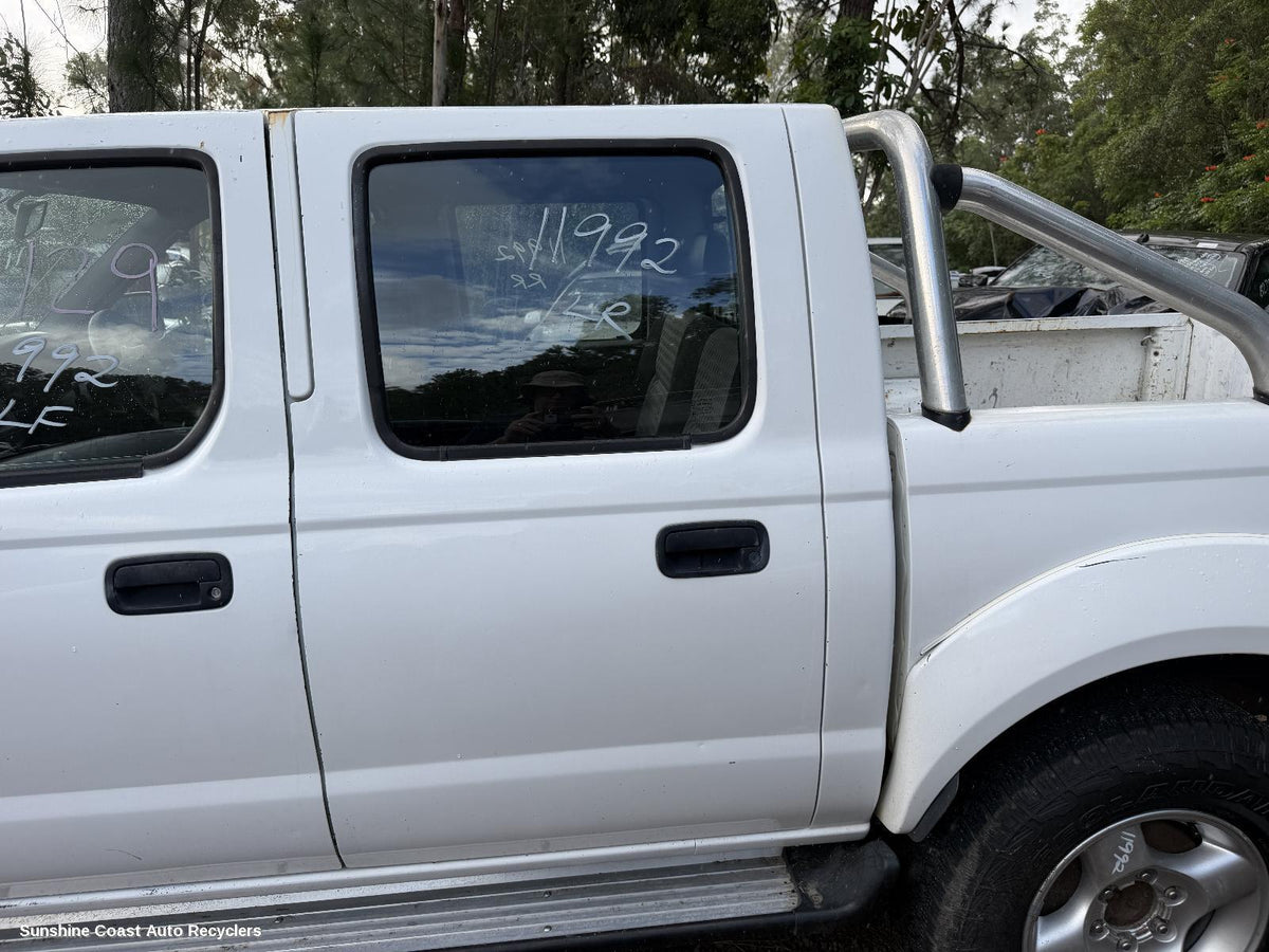 1997-2015 Nissan Navara Door Handle