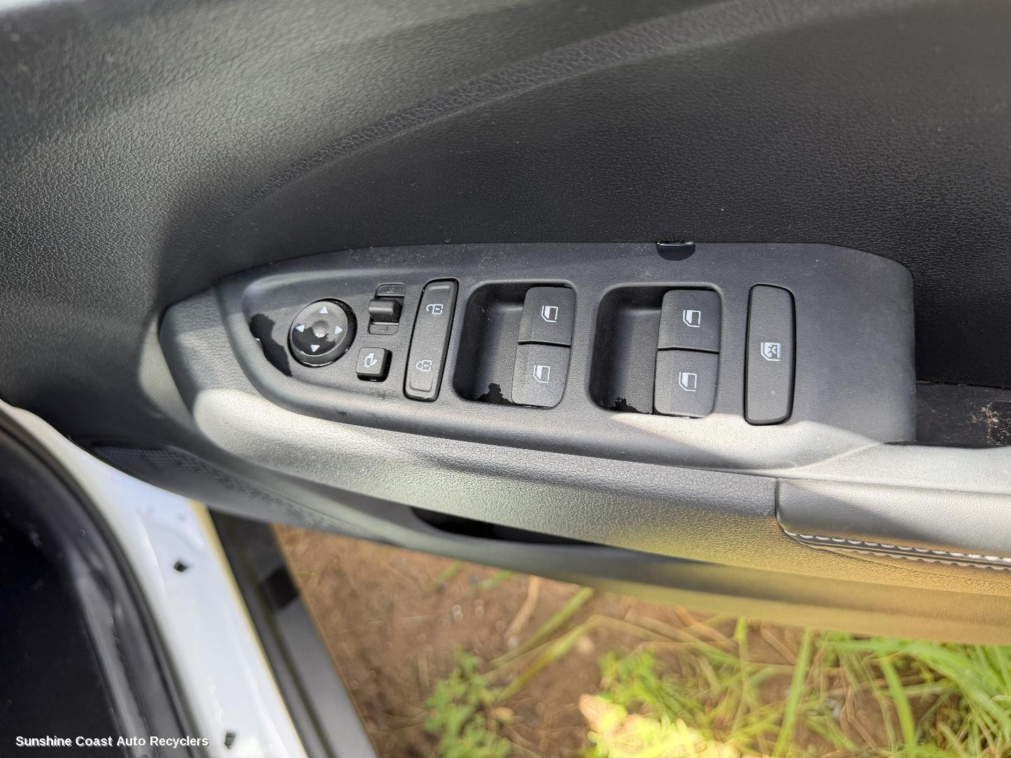 2019-2025 Hyundai Venue Pwr Dr Wind Switch