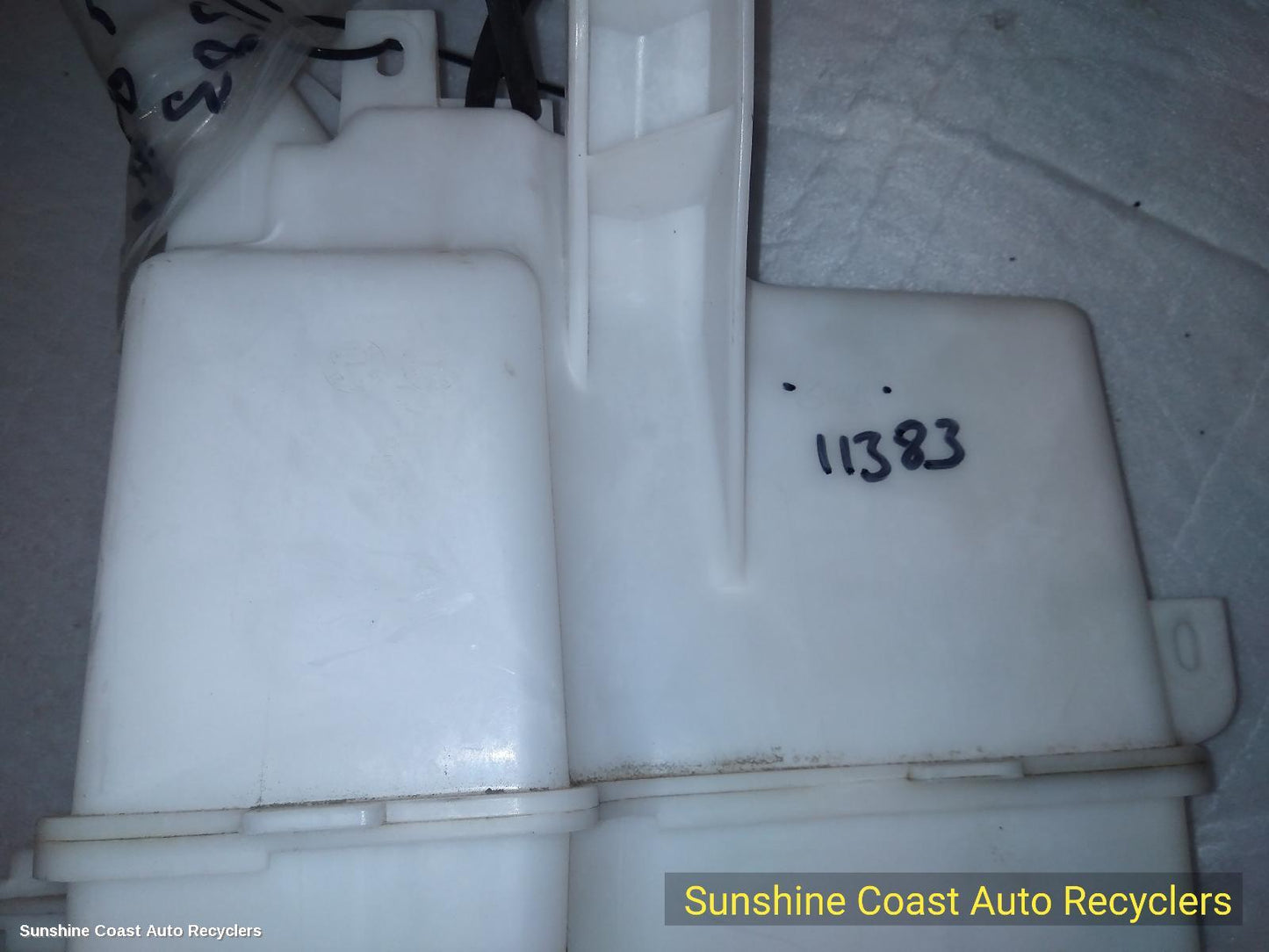 2021 Mitsubishi Outlander Washer Bottle