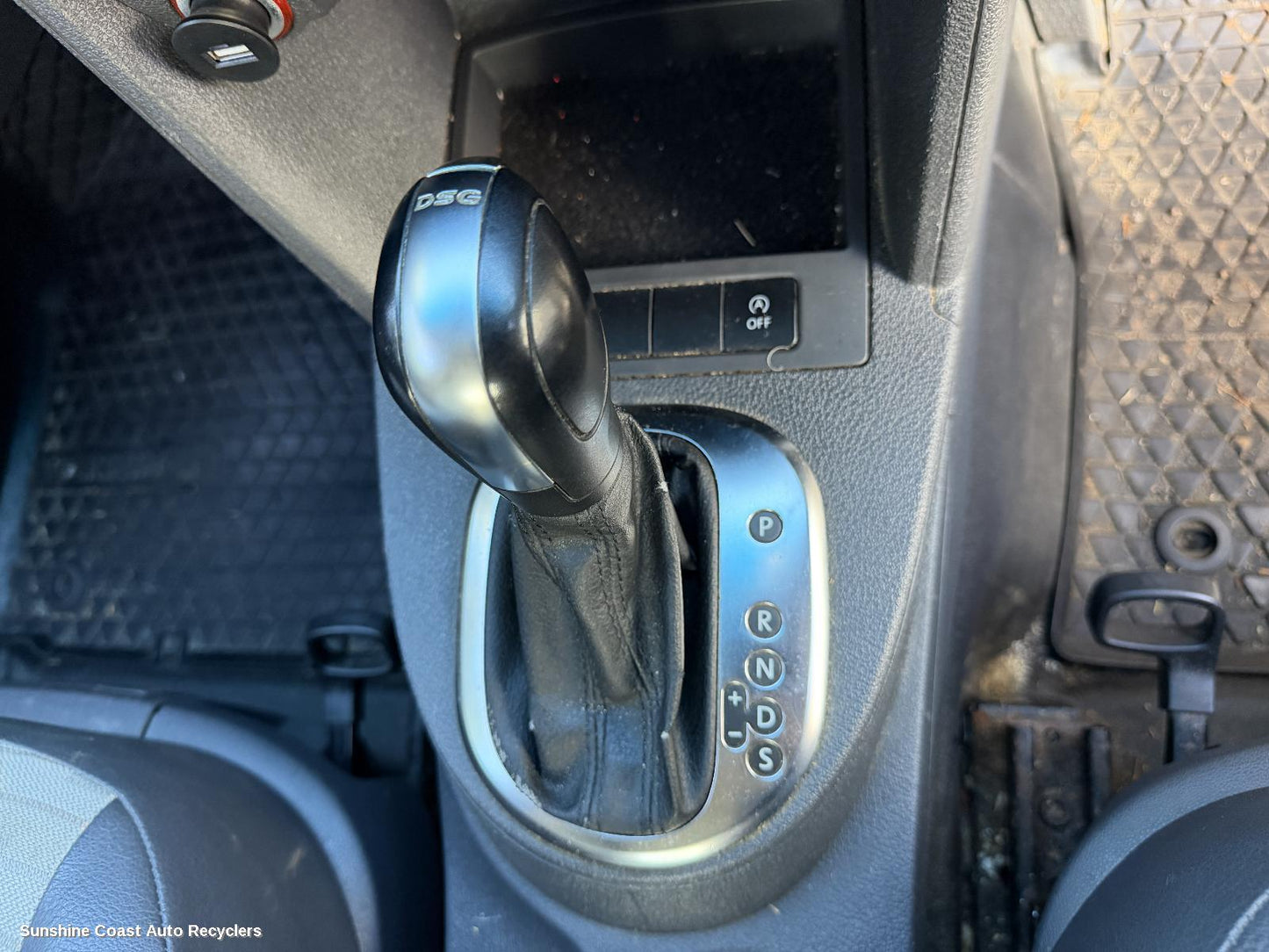 2010-2015 Volkswagen Caddy Gear Stick Shifter