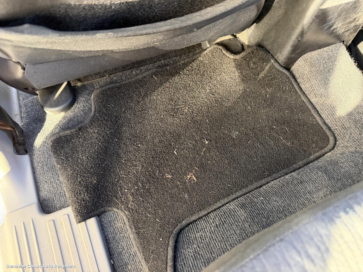 2009-2015 Mitsubishi Challenger Floor Mats