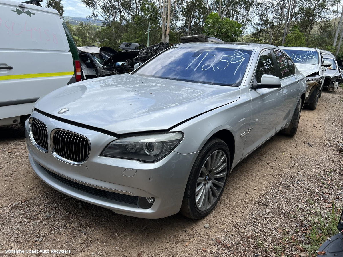 2009-2012 Bmw 7 Series Rear Garnish