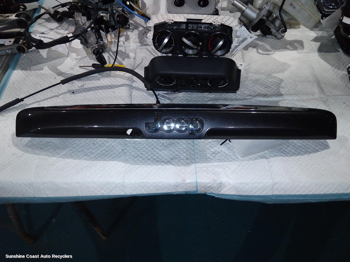 2013-2016 Jeep Compass Rear Garnish