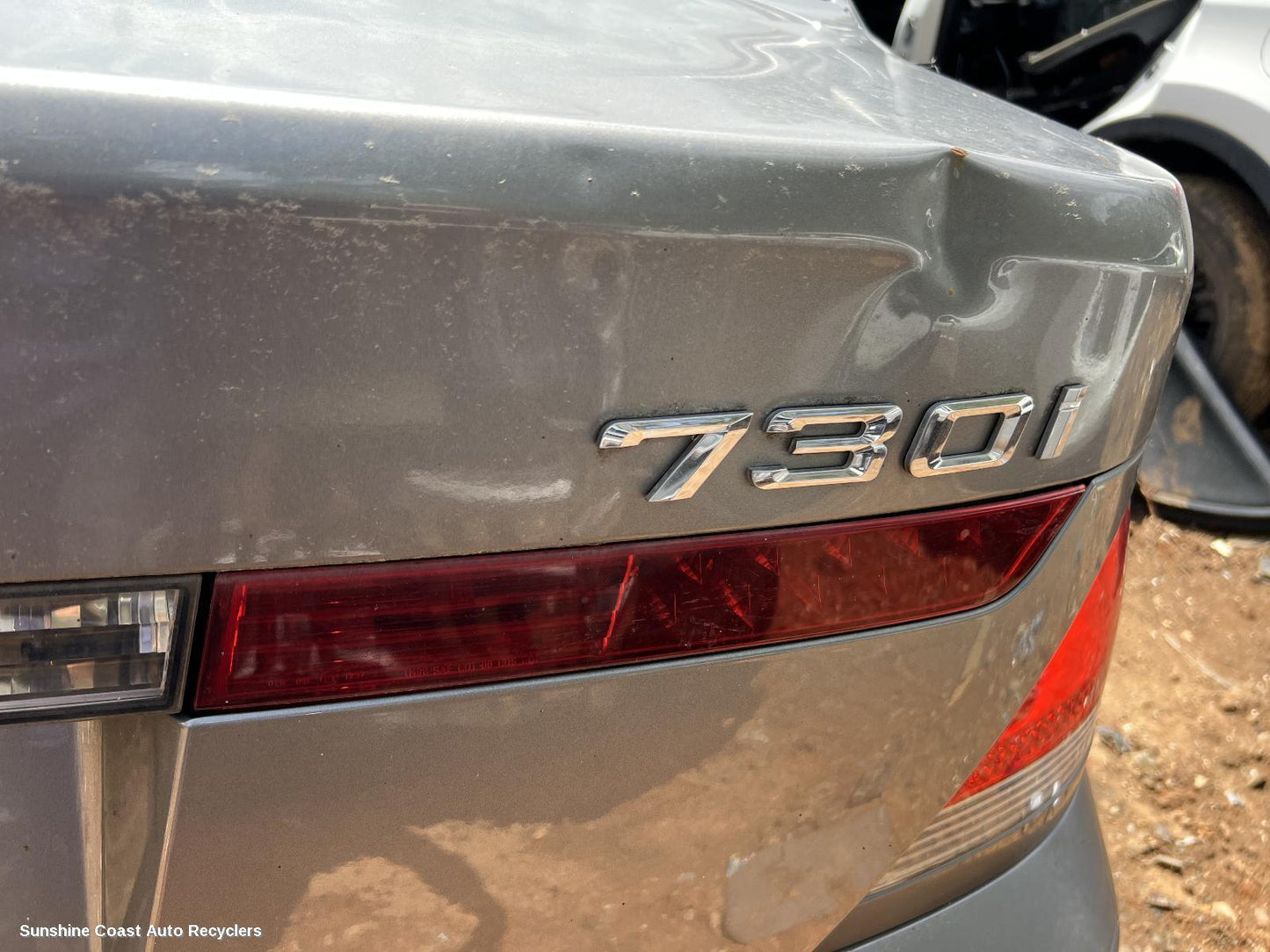 2003 Bmw 7 Series Rear Garnish