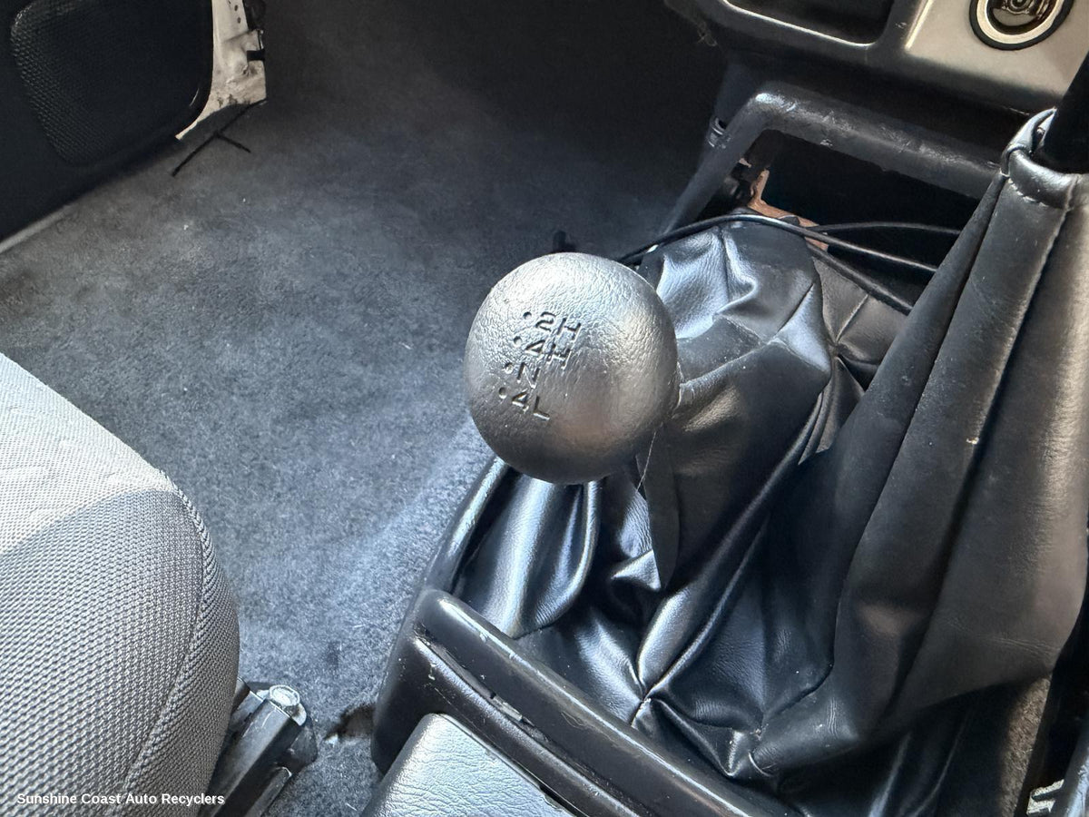 2001-2015 Nissan Navara Gear Stick Shifter