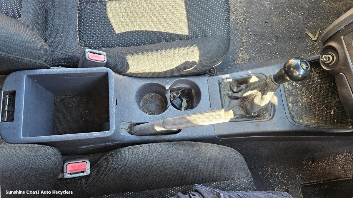 2000-2003 Hyundai Elantra Console