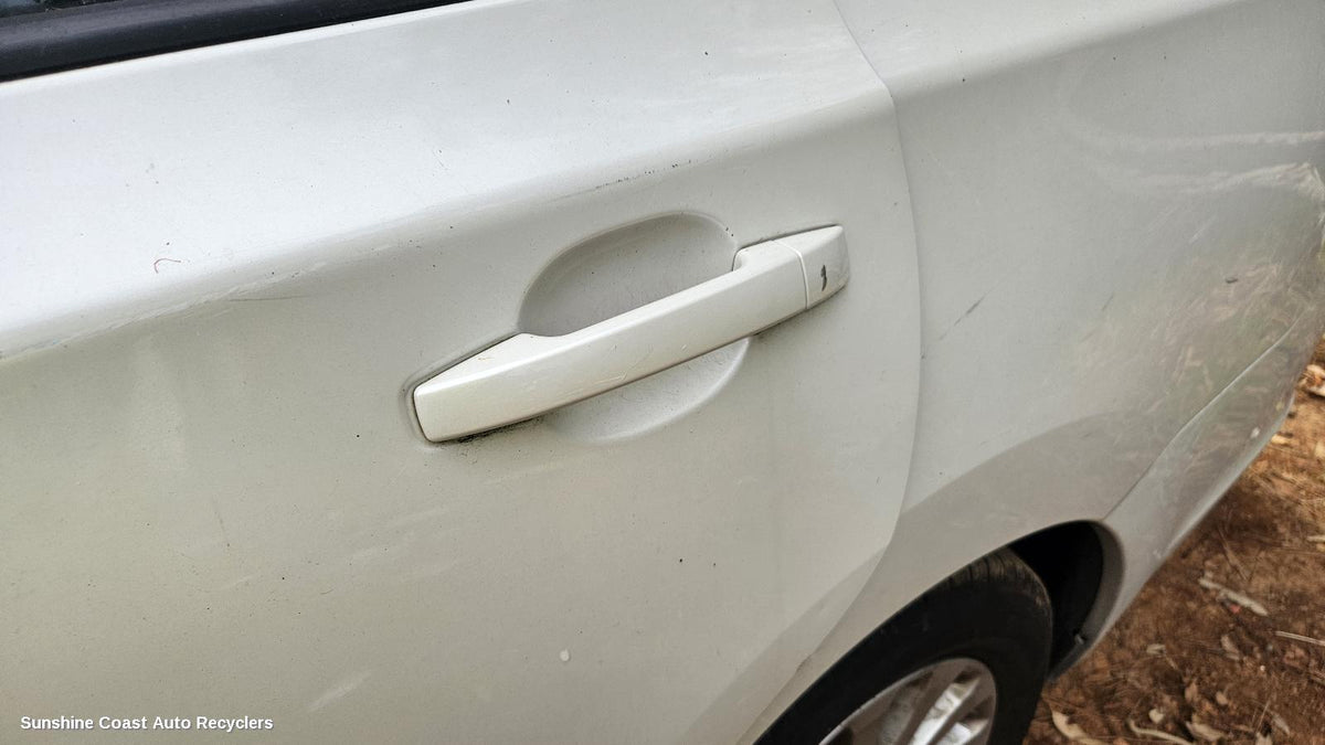 2009-2014 Subaru Liberty Door Handle