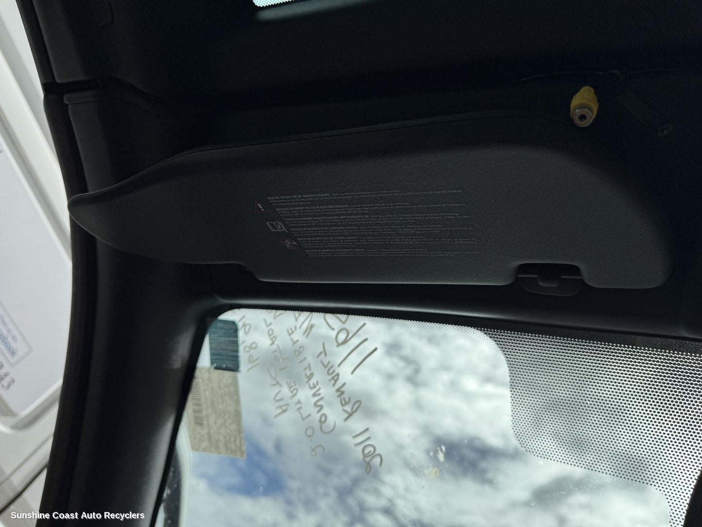 2011 Renault Megane Sunvisor