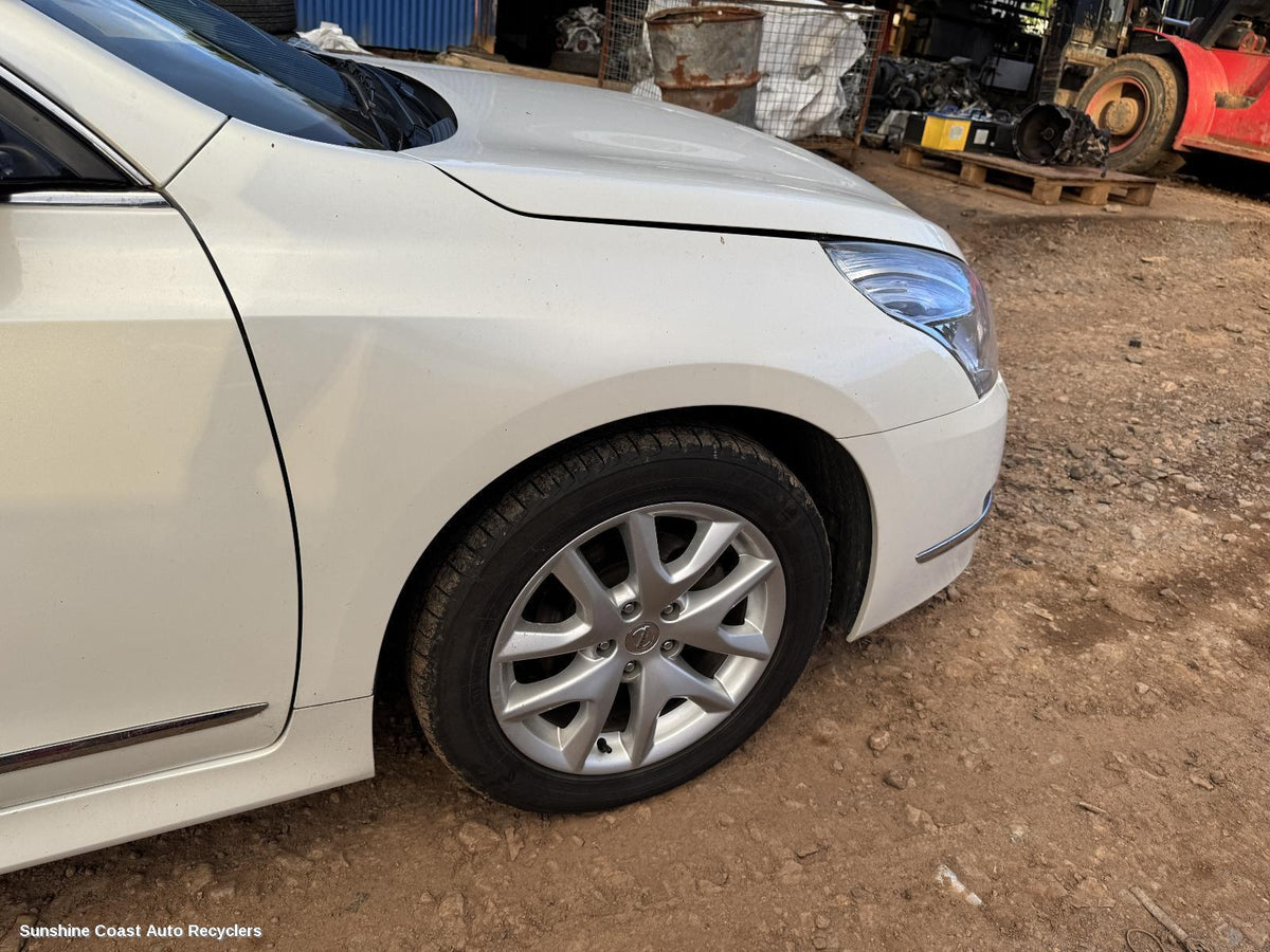 2009-2014 Nissan Maxima Right Guard
