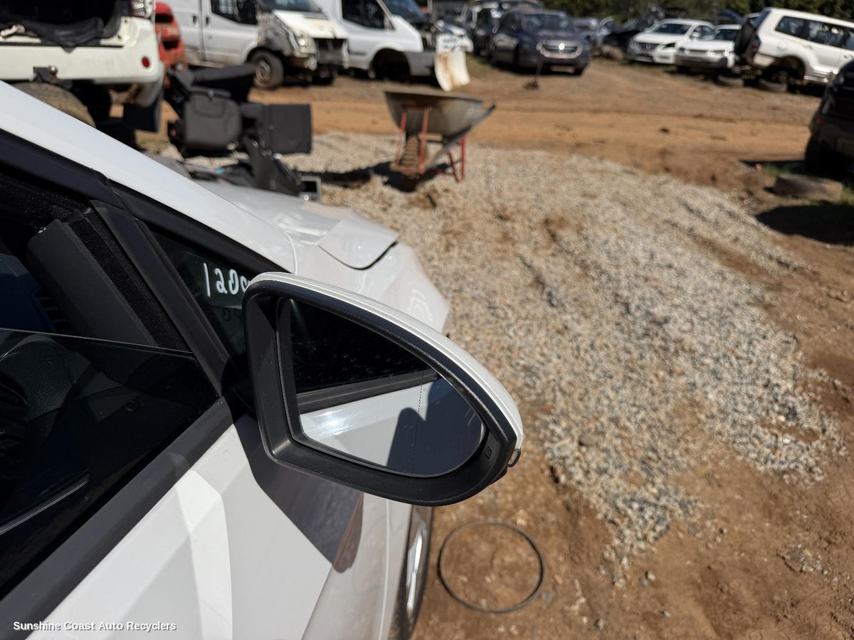 2012-2017 Volkswagen Golf Right Door Mirror
