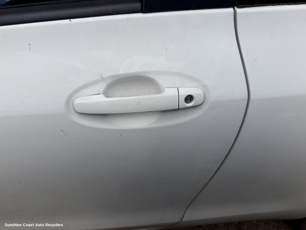2005-2008 Toyota Yaris Door Handle