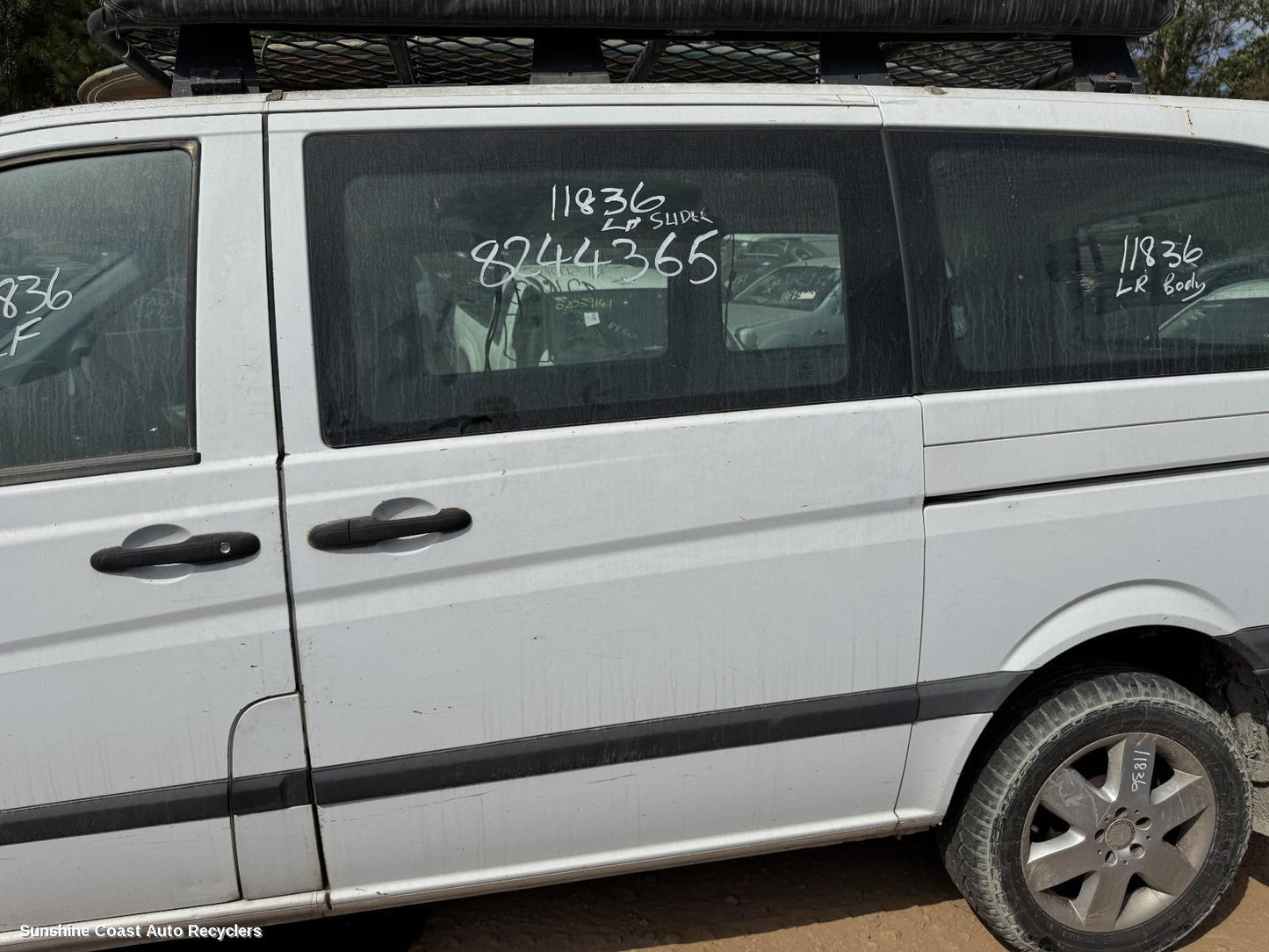 2005 Mercedes Vito Left Rear Door Window
