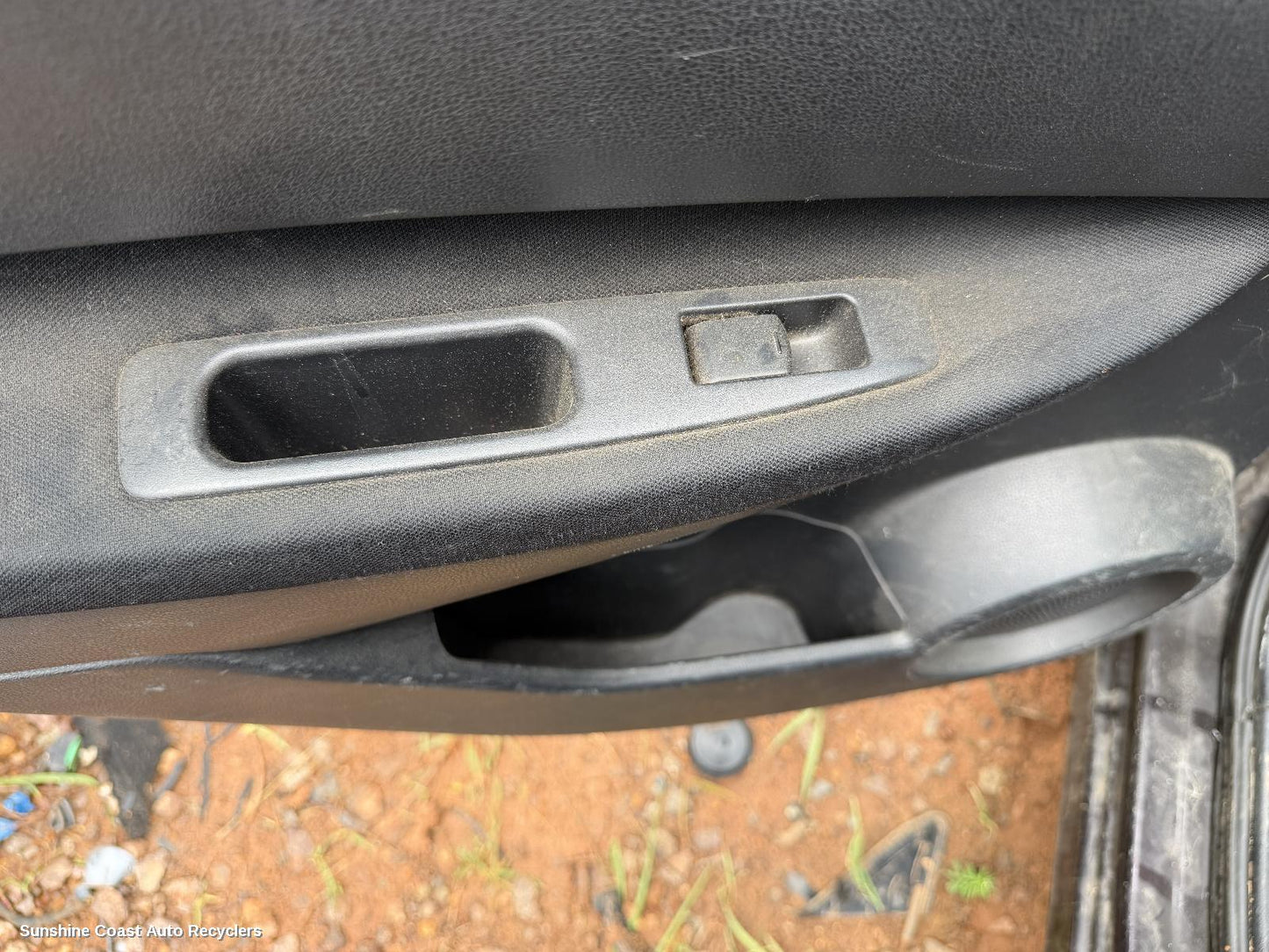 2007-2014 Nissan Dualis Pwr Dr Wind Switch