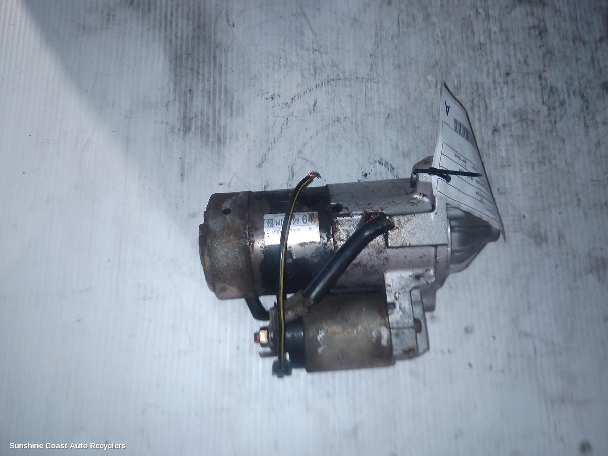 2000-2004 Mitsubishi Pajero Starter
