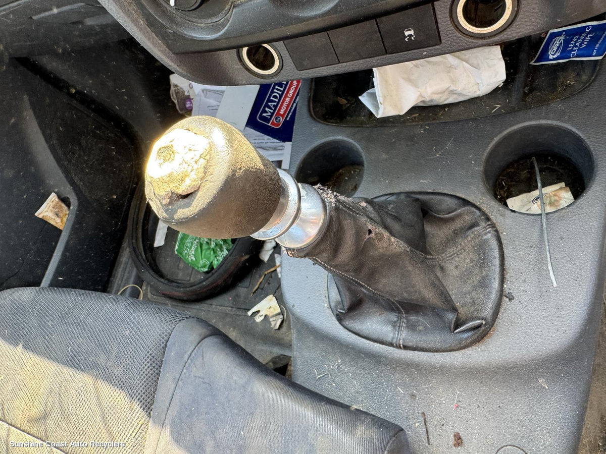 2011-2020 Mazda Bt50 Console