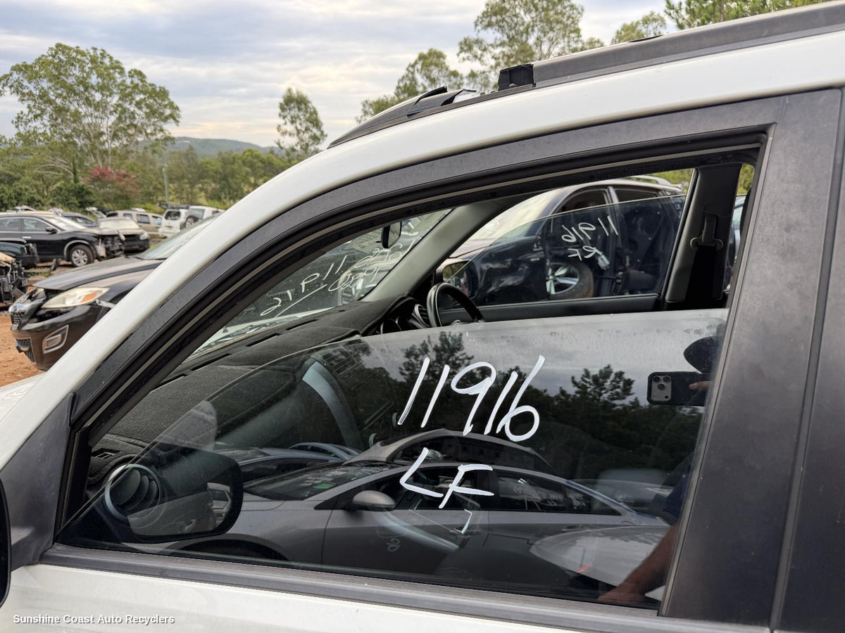 2005-2018 Suzuki Vitara Left Front Door Window