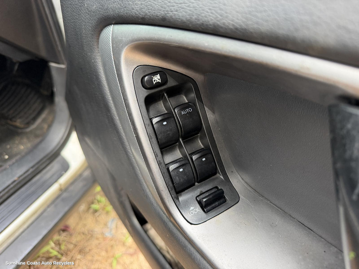 2003-2009 Subaru Outback Pwr Dr Wind Switch