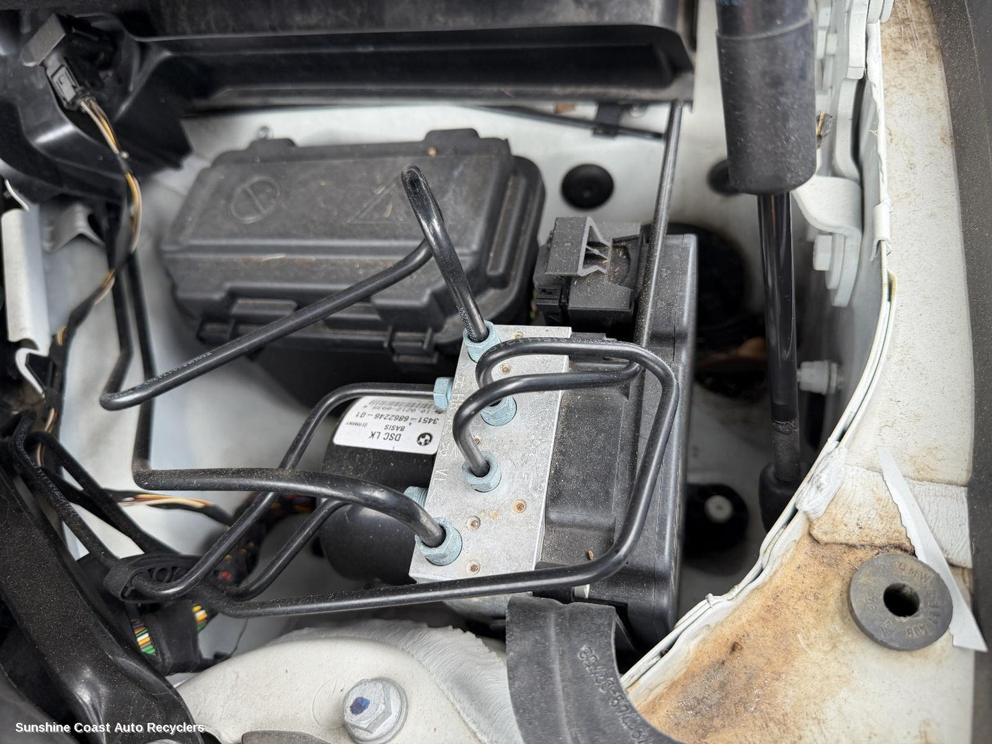 2012 Bmw 3 Series Abs Pump Modulator