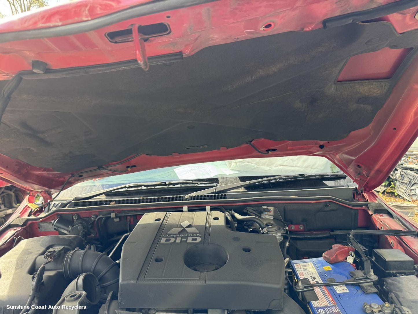 2009 Mitsubishi Pajero Plenum Chamber