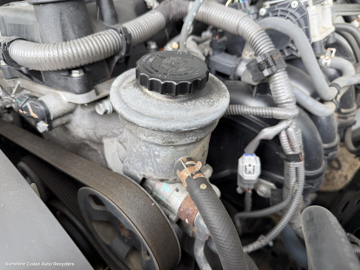 2005-2015 Toyota Hilux P S Reservoir
